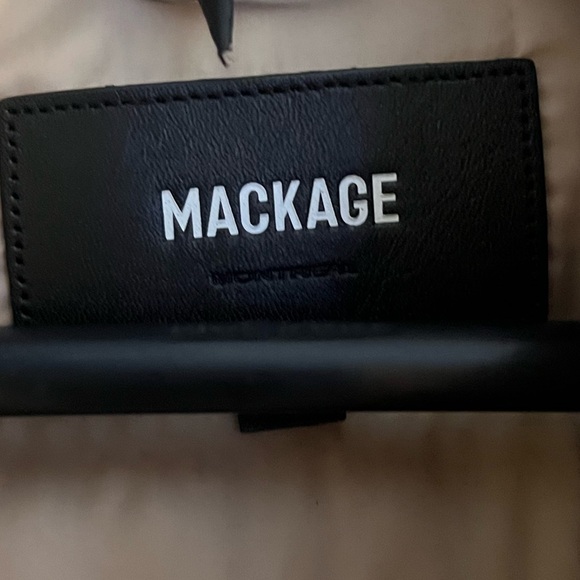 Mackage Puffer Jacket Beige Size Medium - Picture 4 of 9